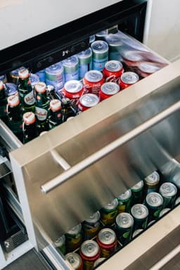 24" Deluxe Outdoor Rated 2-Drawer Refrigerator (5c)