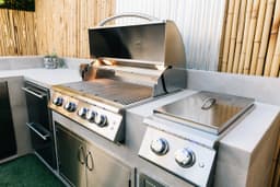 32" Sizzler Pro Grill
