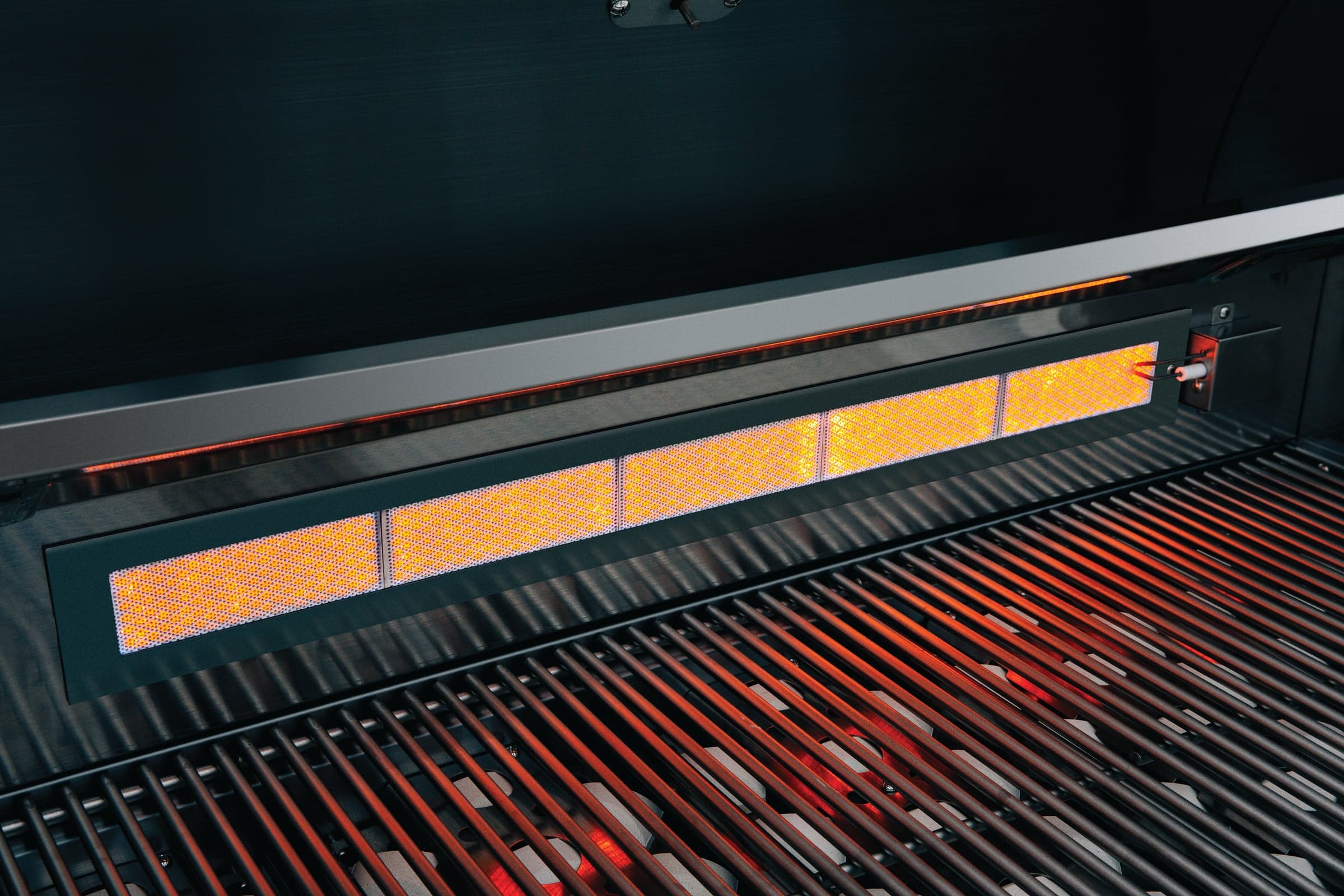 32" Sizzler Pro Grill