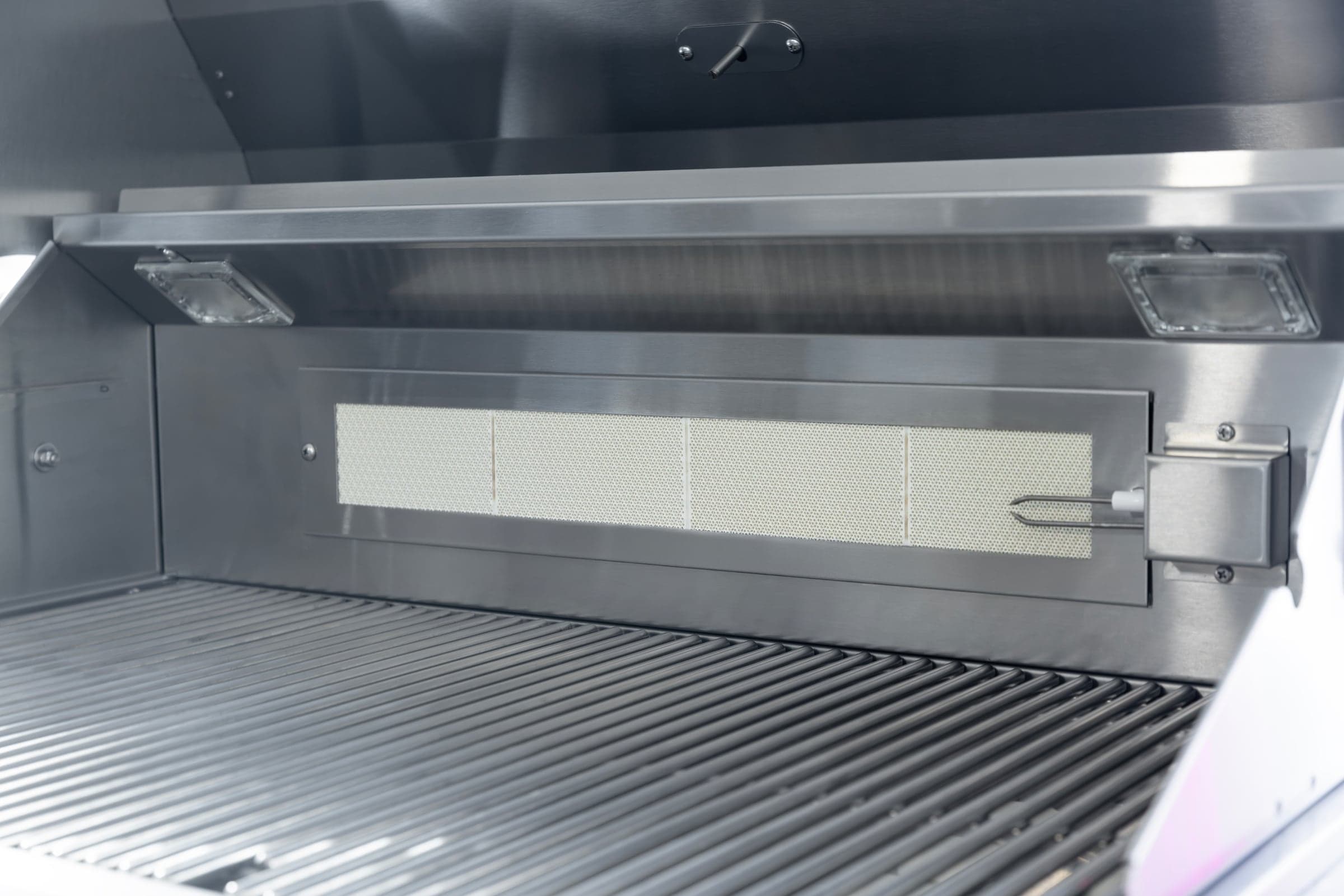 32" Sizzler Pro Grill